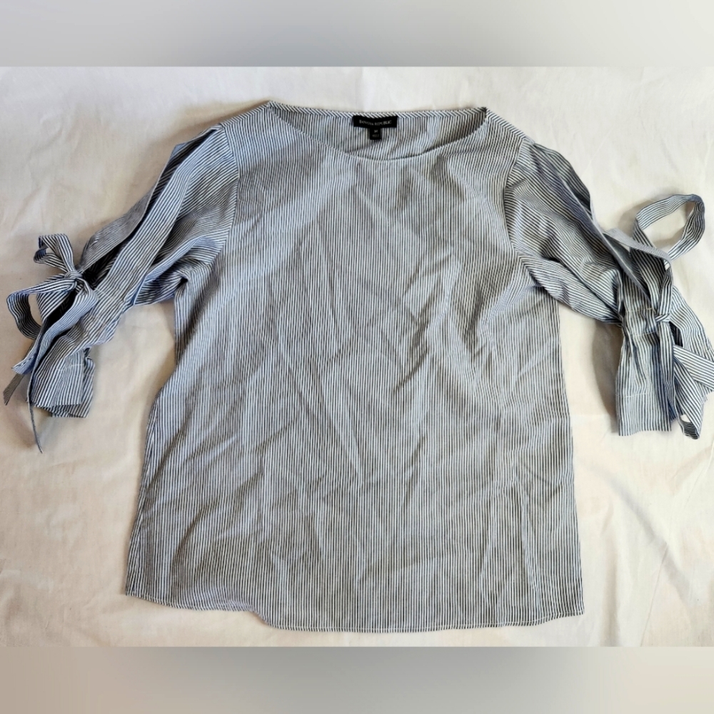 BANANA REPUBLIC Stripe 3/4 Sleeve Blue and White Top Size Medium